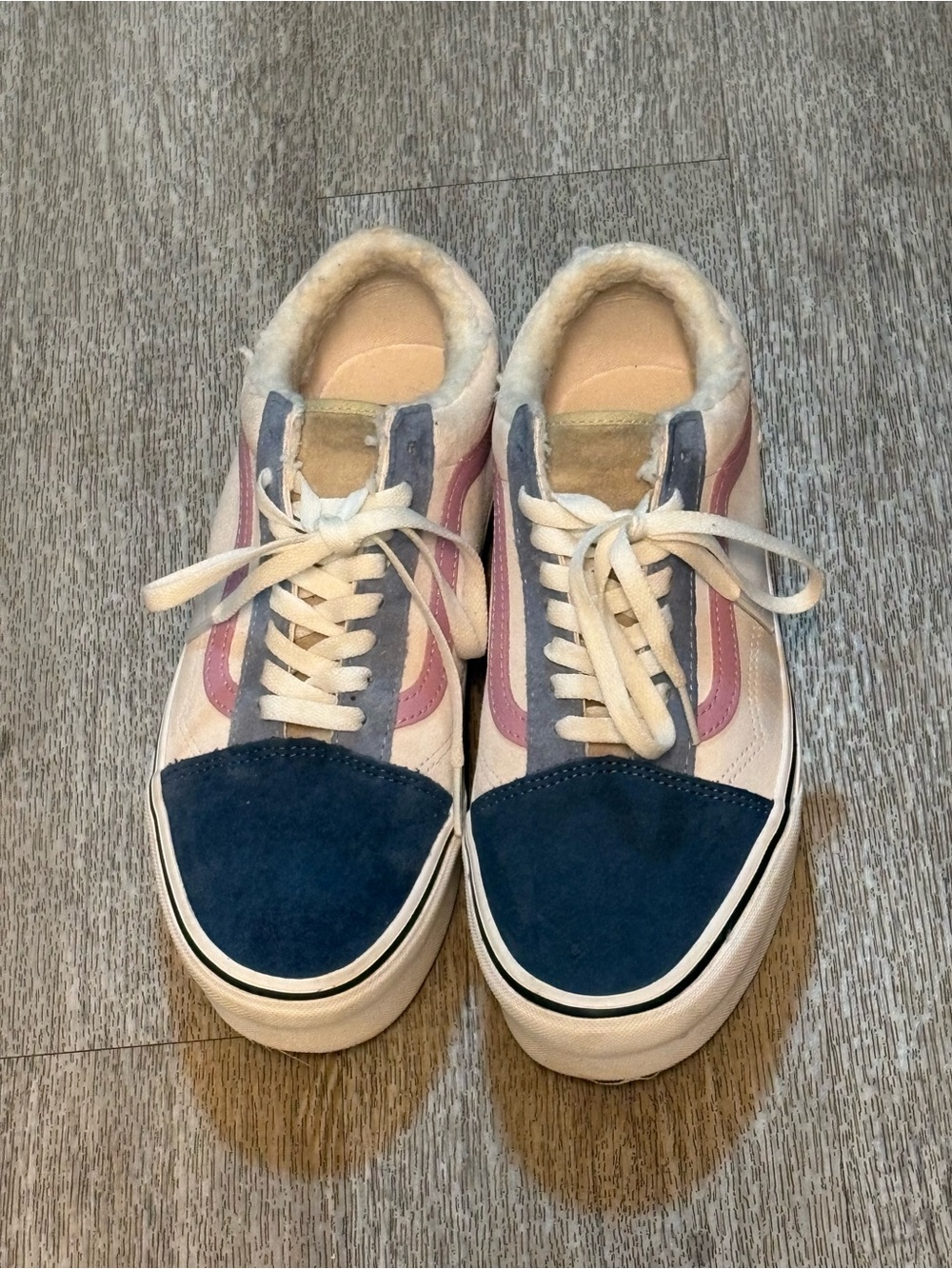 VANS PLATFORM SNEAKER SIZE 9.5
